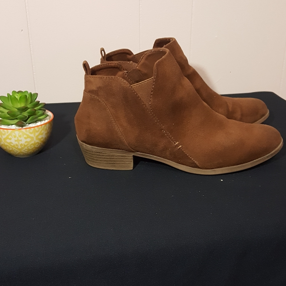 Ankle boots